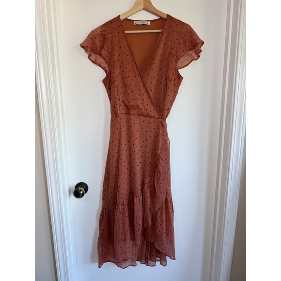 Abercrombie & Fitch Dresses & Skirts - Abercrombie & Fitch Terracotta Polka Dot Wrap Midi Dress Flutter Sleeve M
